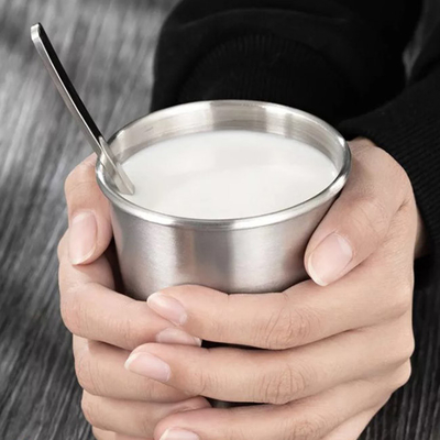 το θερμικό κενό 400ml 500ml μόνωσε τις μαζικές κούπες ανατροπέων ανοξείδωτου για την μπύρα γάλακτος καφέ