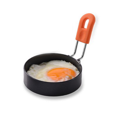 Ο αντι ηλεκτρικός οικιακός εξοπλισμός 2.95Inch ανοξείδωτου ζεματίσματος τηγάνισε τη φόρμα δαχτυλιδιών αυγών 4 πακέτα με τη βούρτσα πετρελαίου