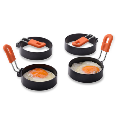 Ο αντι ηλεκτρικός οικιακός εξοπλισμός 2.95Inch ανοξείδωτου ζεματίσματος τηγάνισε τη φόρμα δαχτυλιδιών αυγών 4 πακέτα με τη βούρτσα πετρελαίου